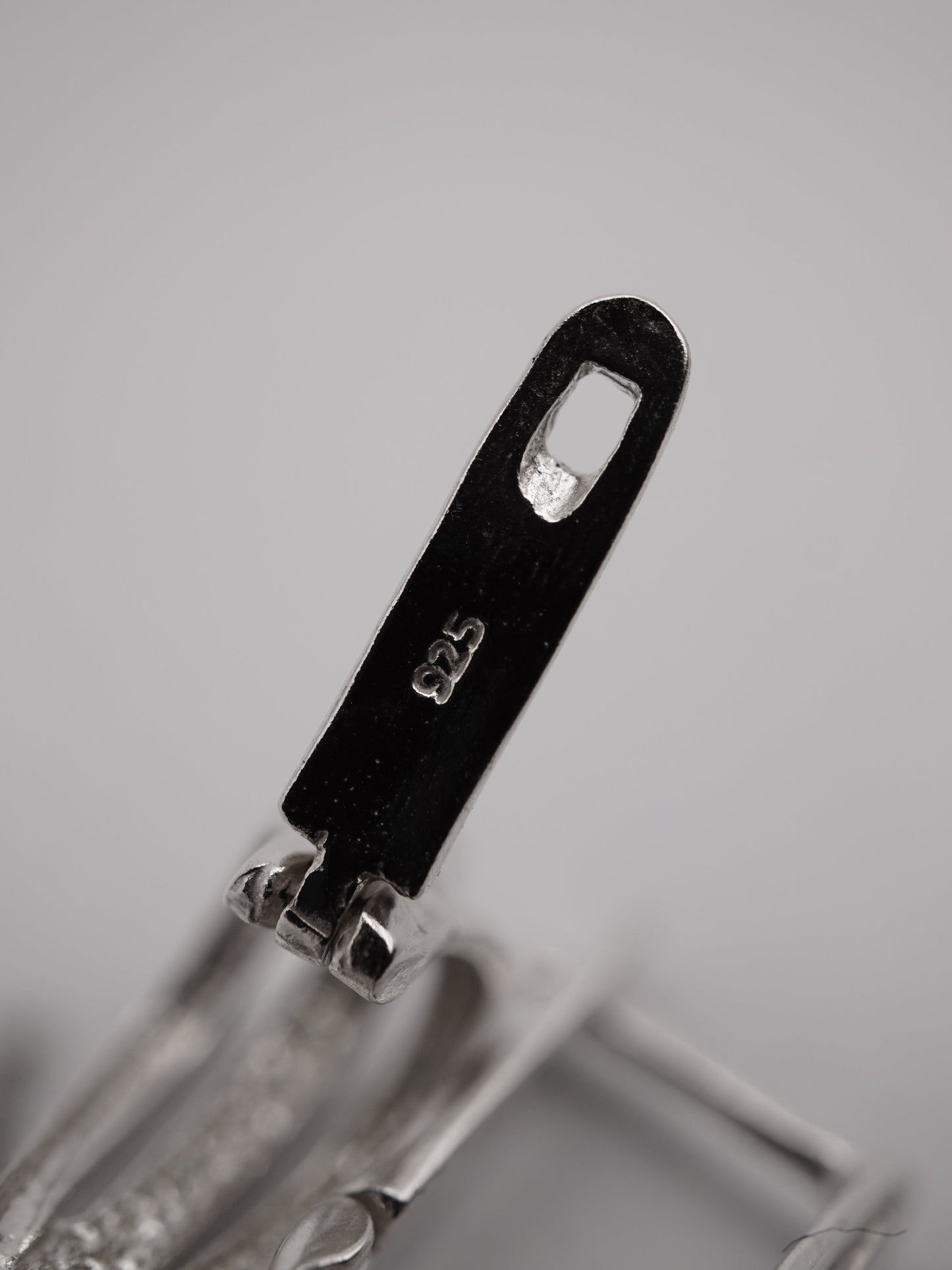 PBO004