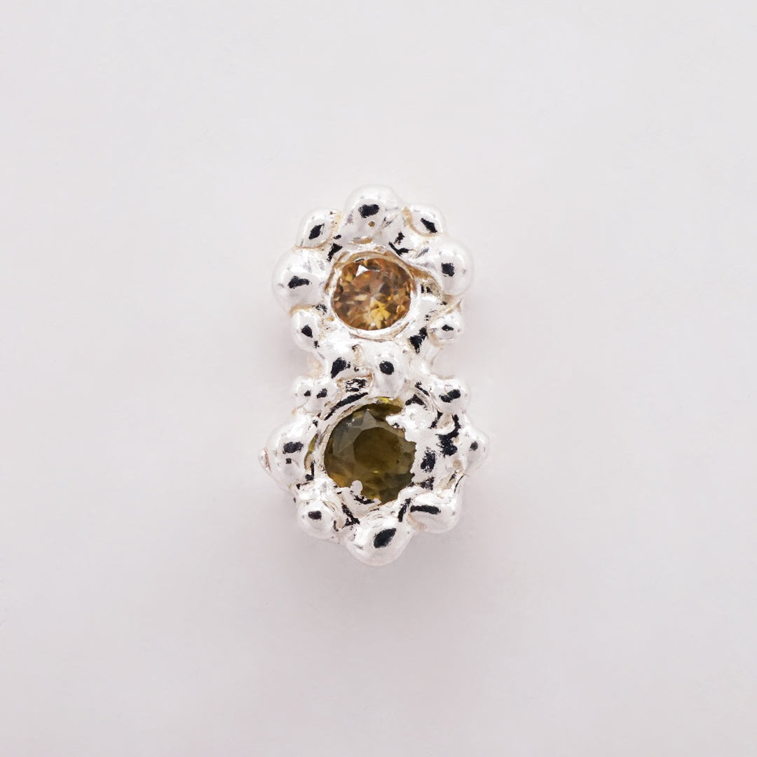 Boucle d'oreille FLORA - saphirs et argent - Pièces uniques - Série 04