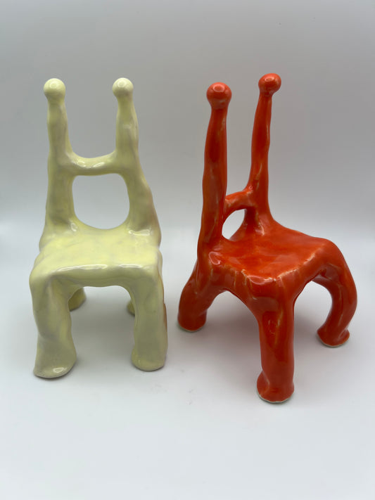 Chaise en céramique - ENFANT NOSTALGIQUE