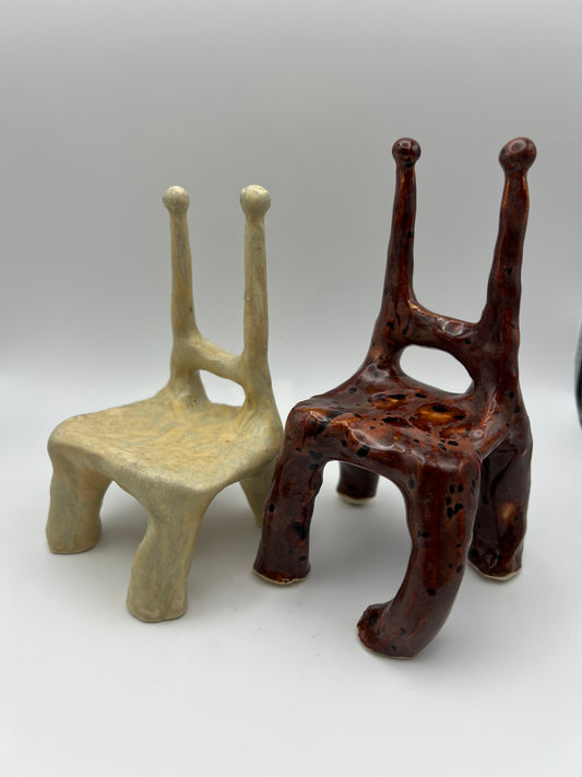 Chaise en céramique - ENFANT NOSTALGIQUE