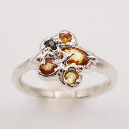 Bague 5 saphirs en fleur abricot et argent - pièce unique