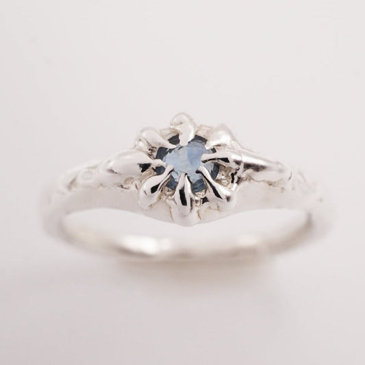 Bague MAGDA saphir naturel bleu et argent