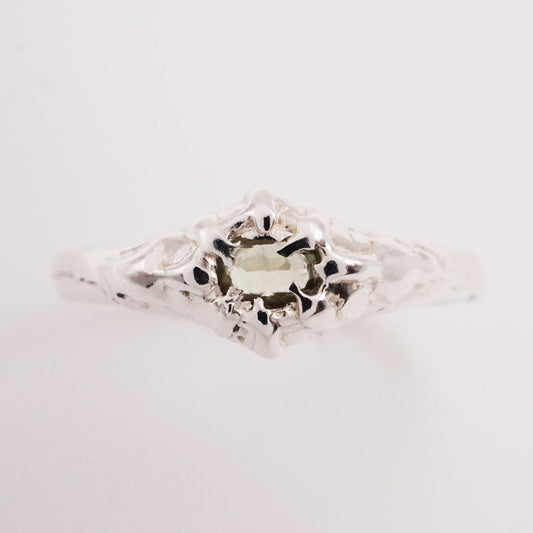 Bague MAGDA - saphir naturel vert sauge et argent