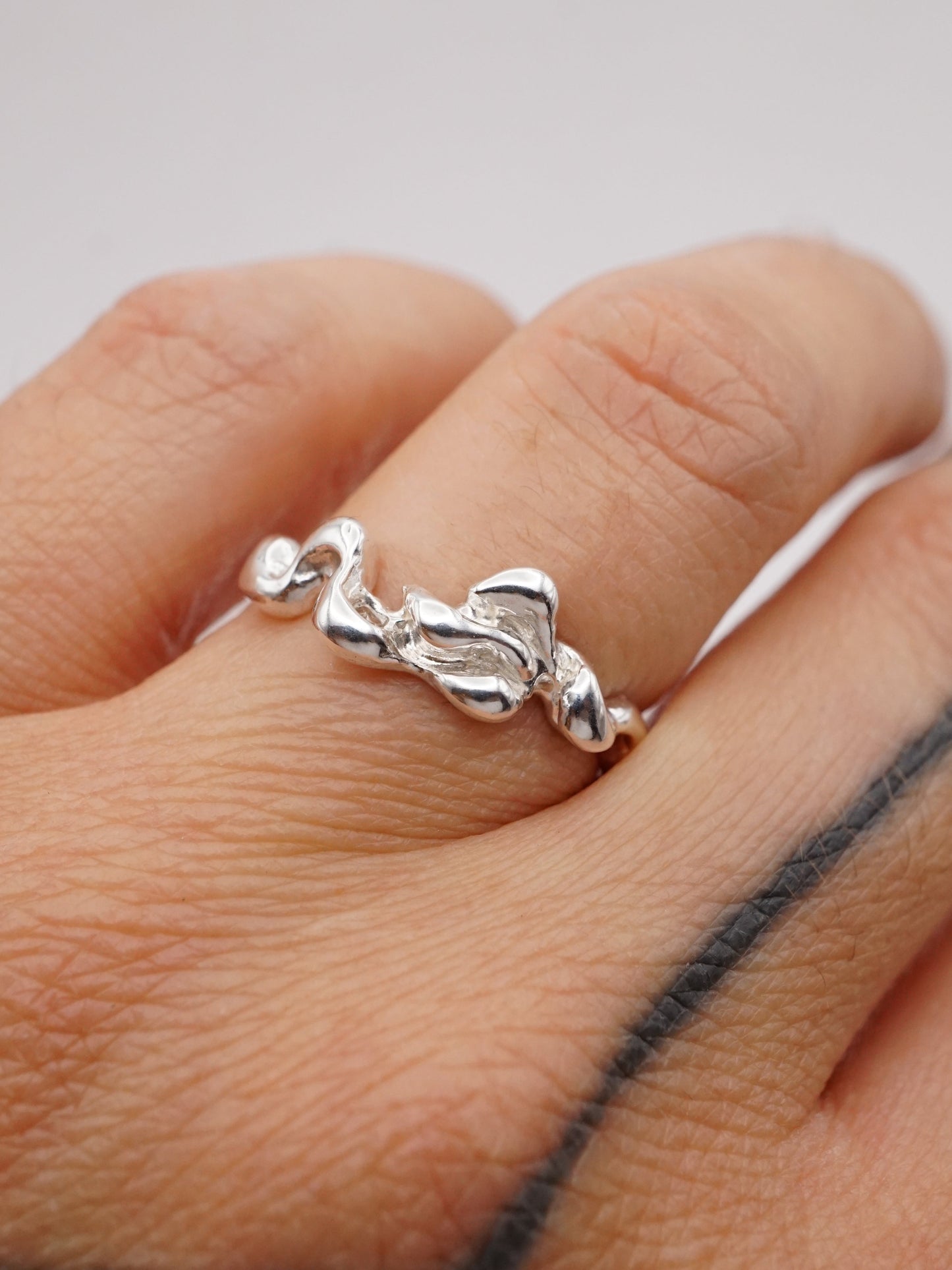 MOVE I ring