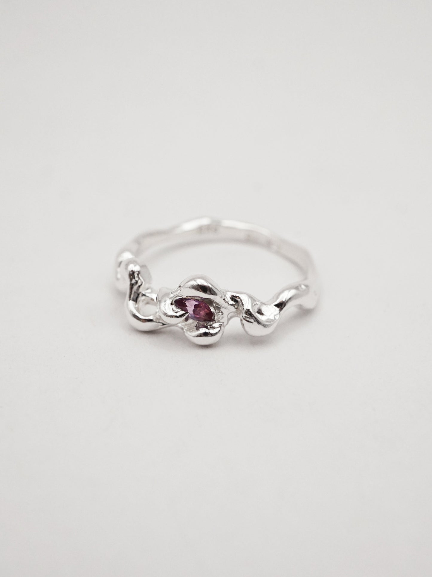 MOVE I ring