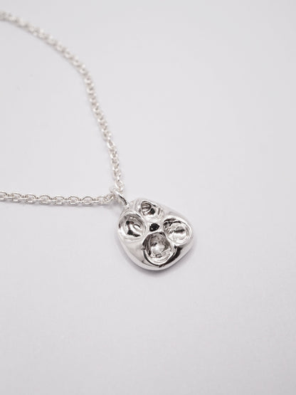 sterling silver CROQUÉE necklace with blue-black sapphire