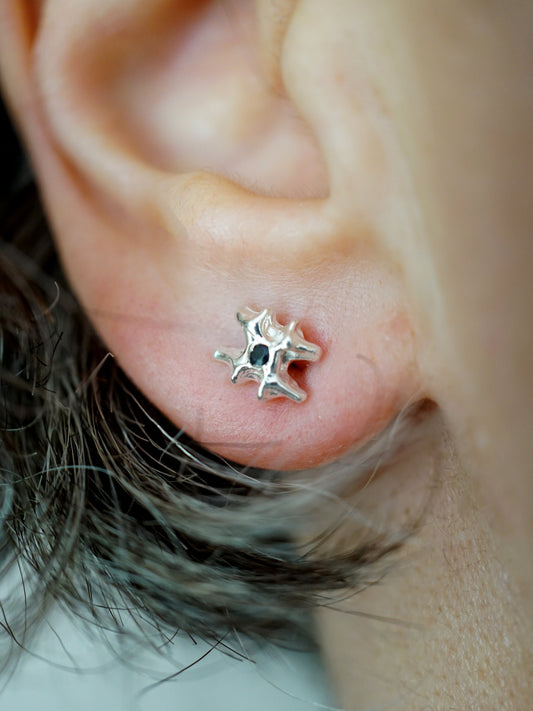 sterling silver ARCHEOLOGIE I stud earring with sapphire