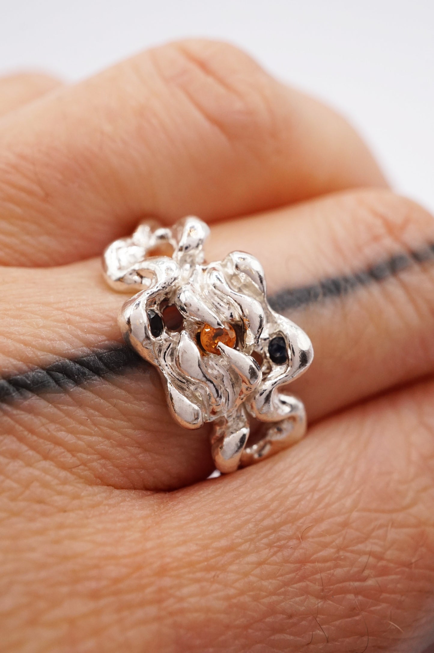 sterling silver MOVE ring with sapphires BOB7.5