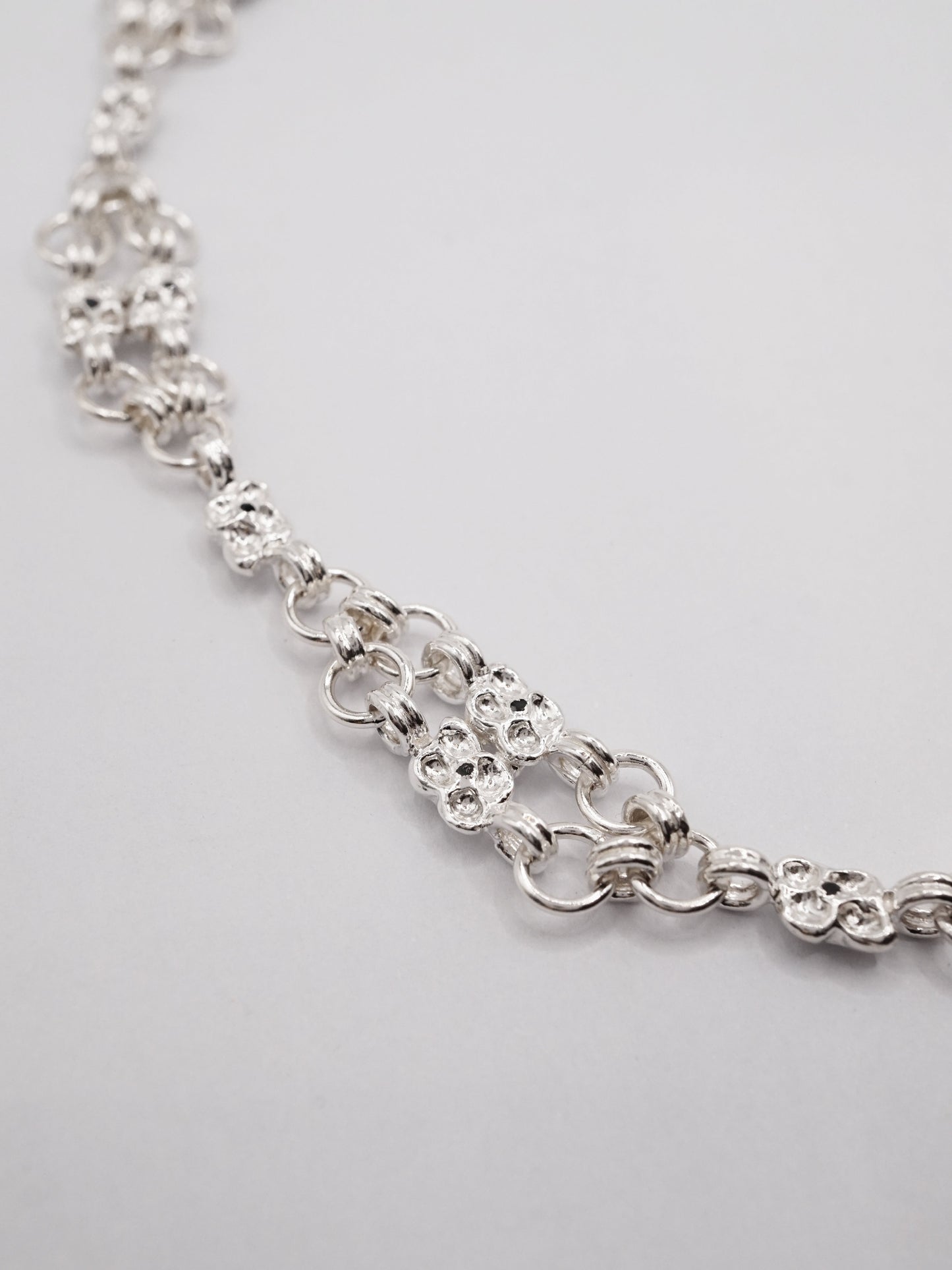 ARMURE sterling silver and dark blue sapphires choker necklace