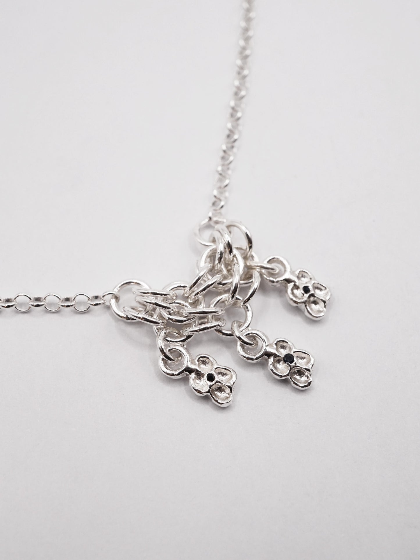 sterling silver TRI-CROQUÉE necklace with sapphires