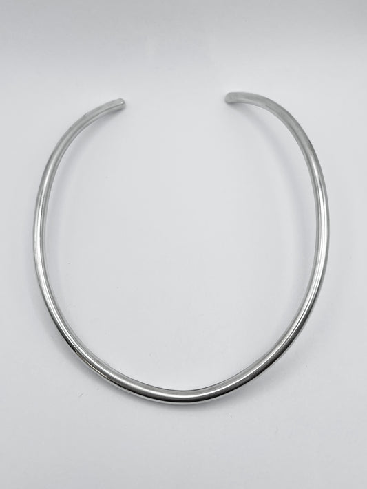 COM003 collier rigide en argent