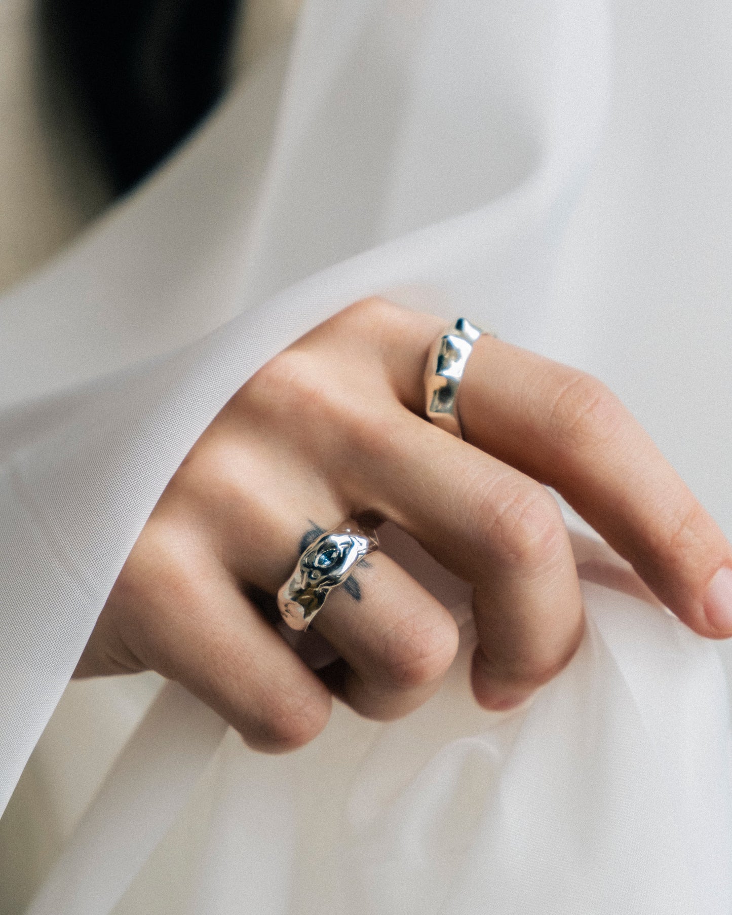 sterling silver FENESTRA ring with sapphire