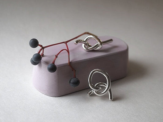 MISMATCHED KNOT EARRINGS - LARGE